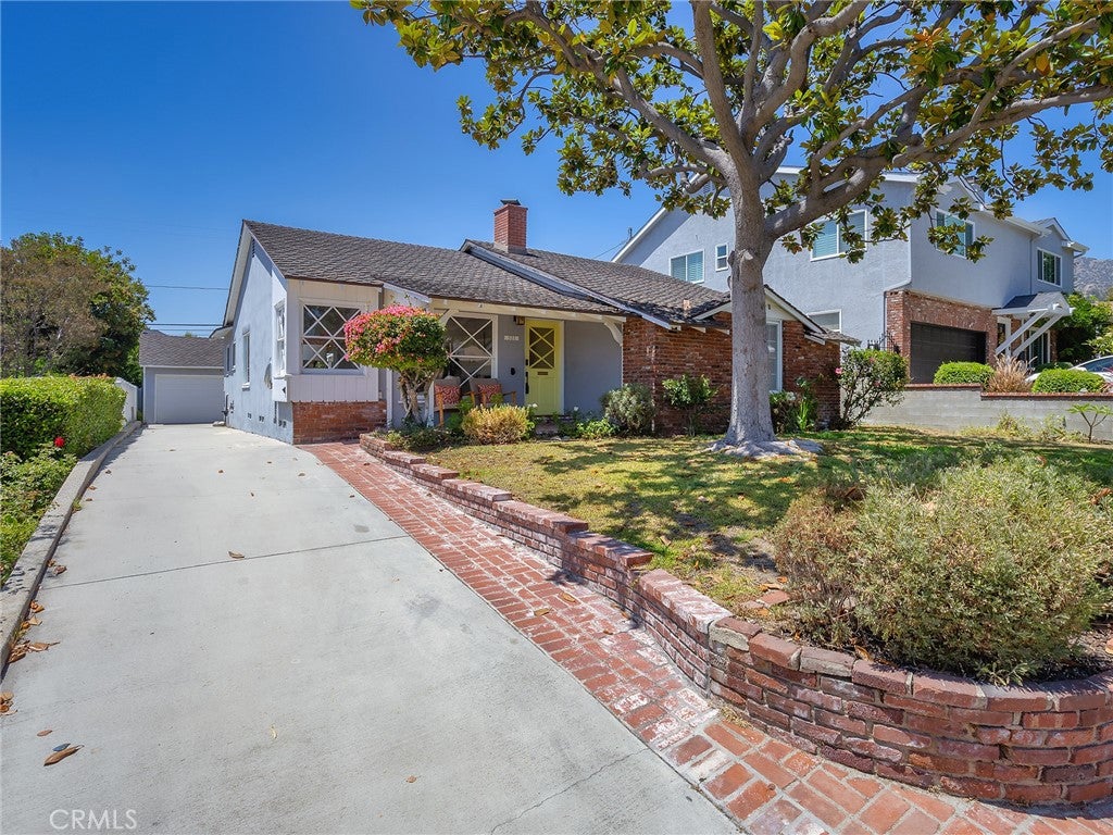 521 Bethany Road, Burbank CA 91504