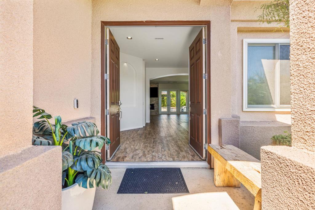 32 Calais Circle