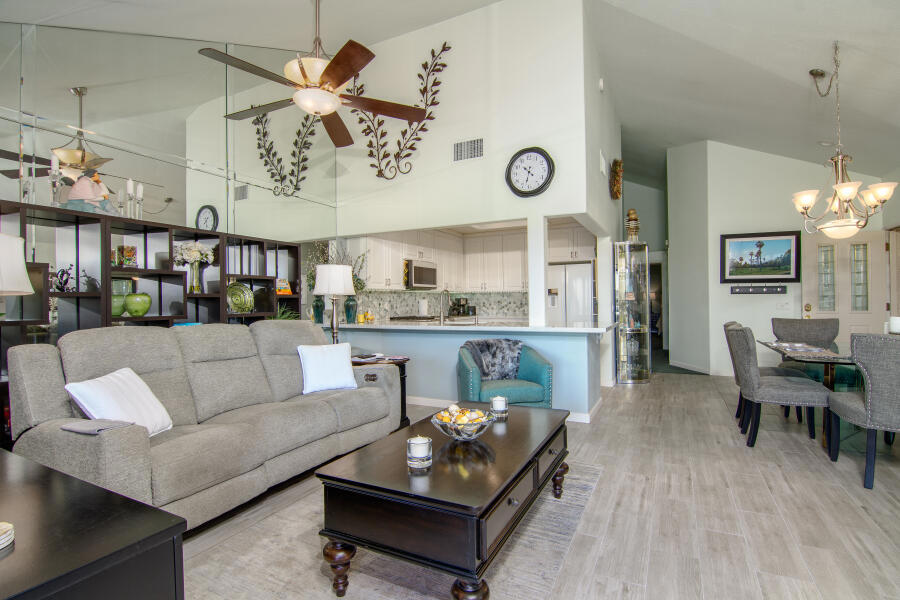 Woodhaven Country Cl - Residential