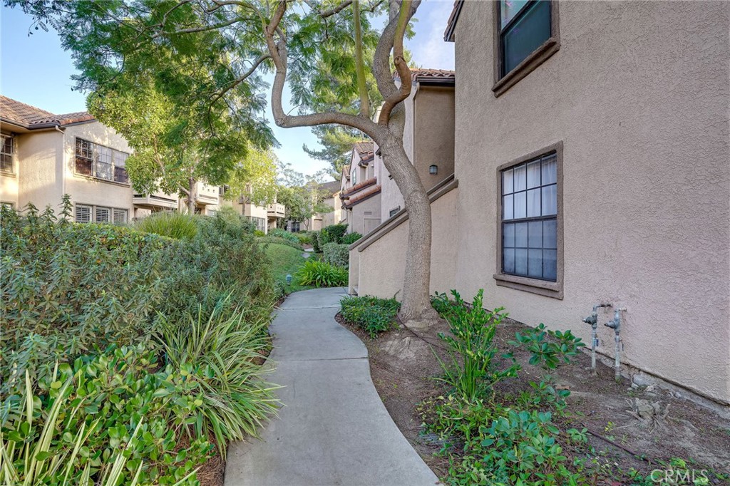 Vista Pacifica (VP) - Residential