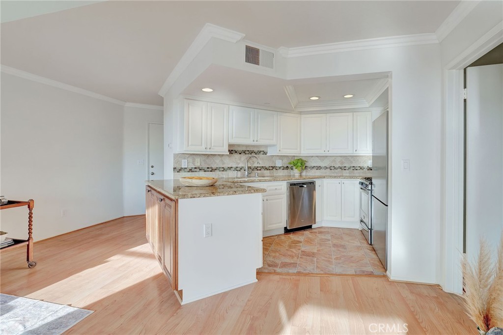 Vista Pacifica (VP) - Residential