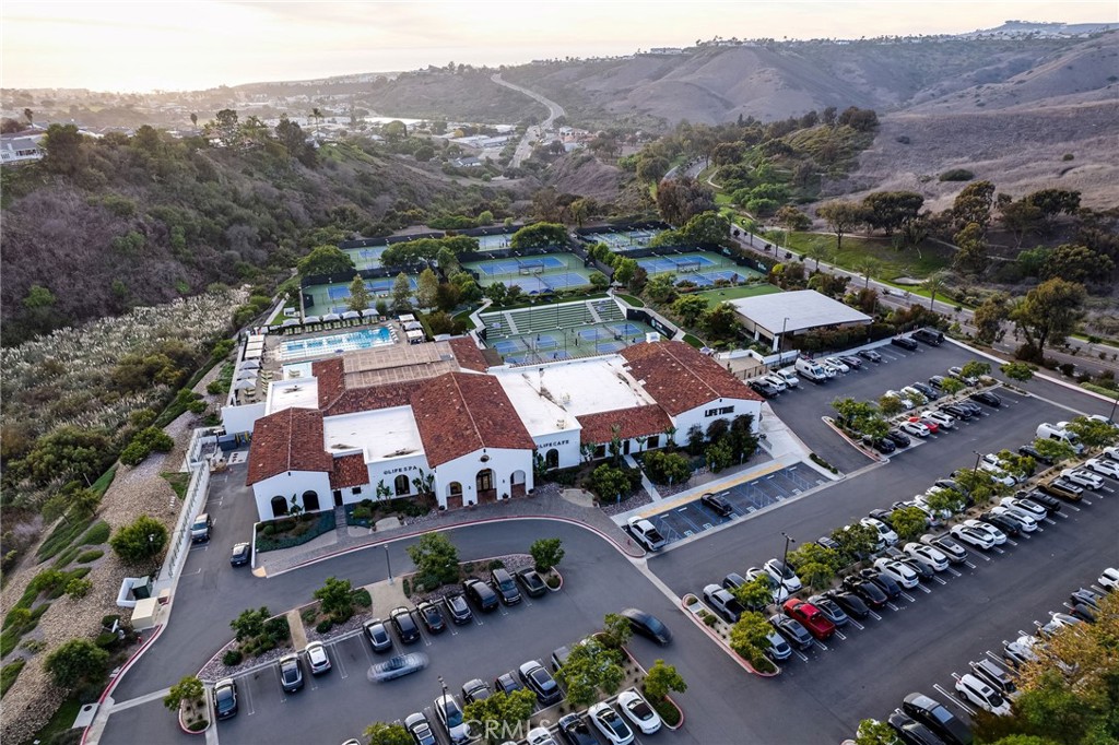 Vista Pacifica (VP) - Residential