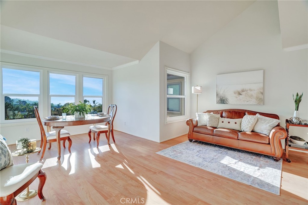 1074 Calle Del Cerro 1806