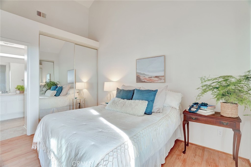 Vista Pacifica (VP) - Residential