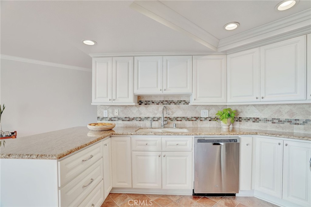 Vista Pacifica (VP) - Residential