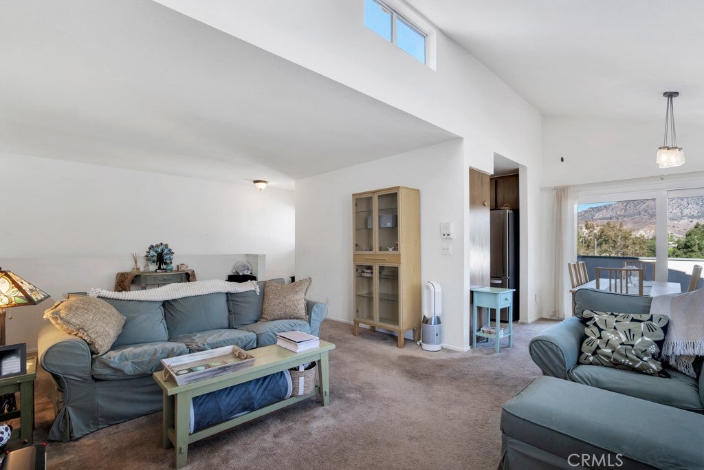 10574 Sunland Boulevard