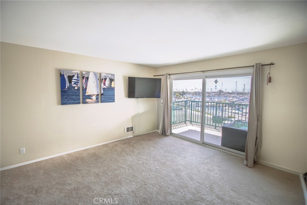- - Residential Lease