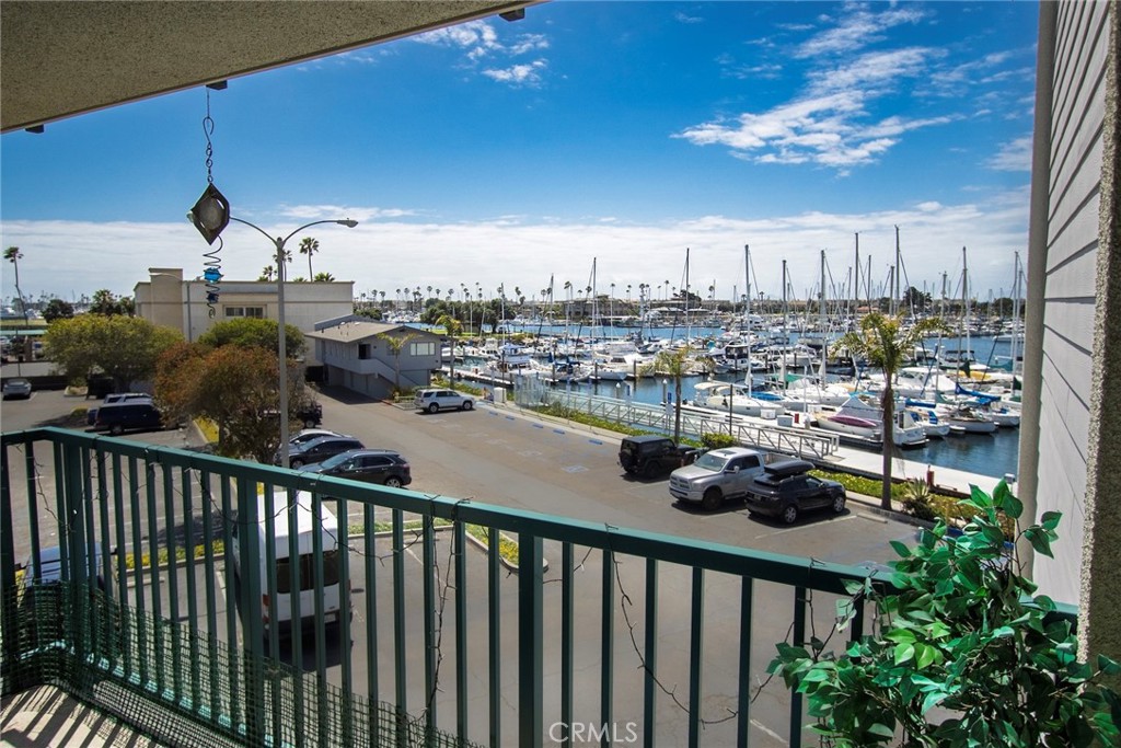 - - Residential Lease