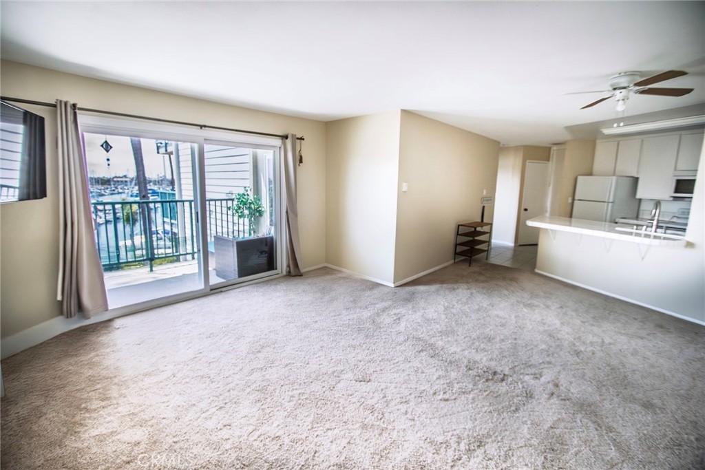 - - Residential Lease
