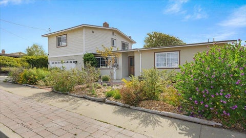 Photo of 230 Michael Drive, Marina, CA 93933 (MLS # ML82066093)
