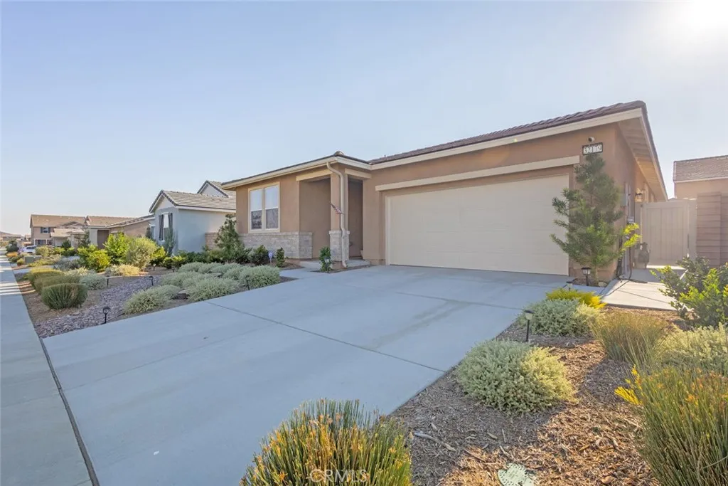 Menifee, California 92584, United States, 3 Bedrooms Bedrooms, ,2 BathroomsBathrooms,Residential,Active,188500