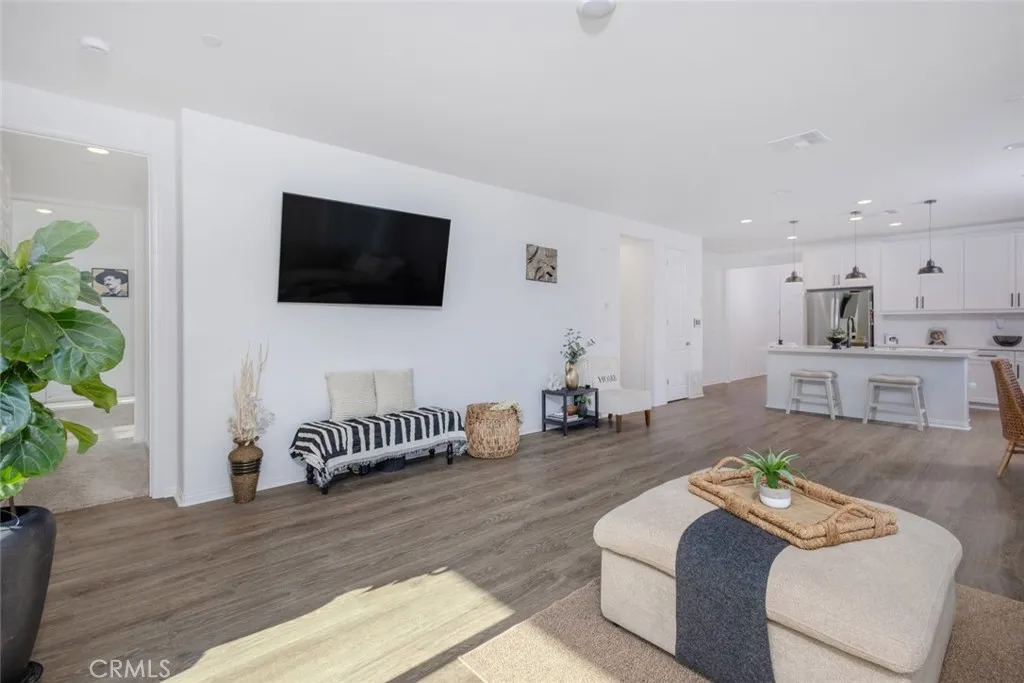 Menifee, California 92584, United States, 3 Bedrooms Bedrooms, ,2 BathroomsBathrooms,Residential,Active,188500