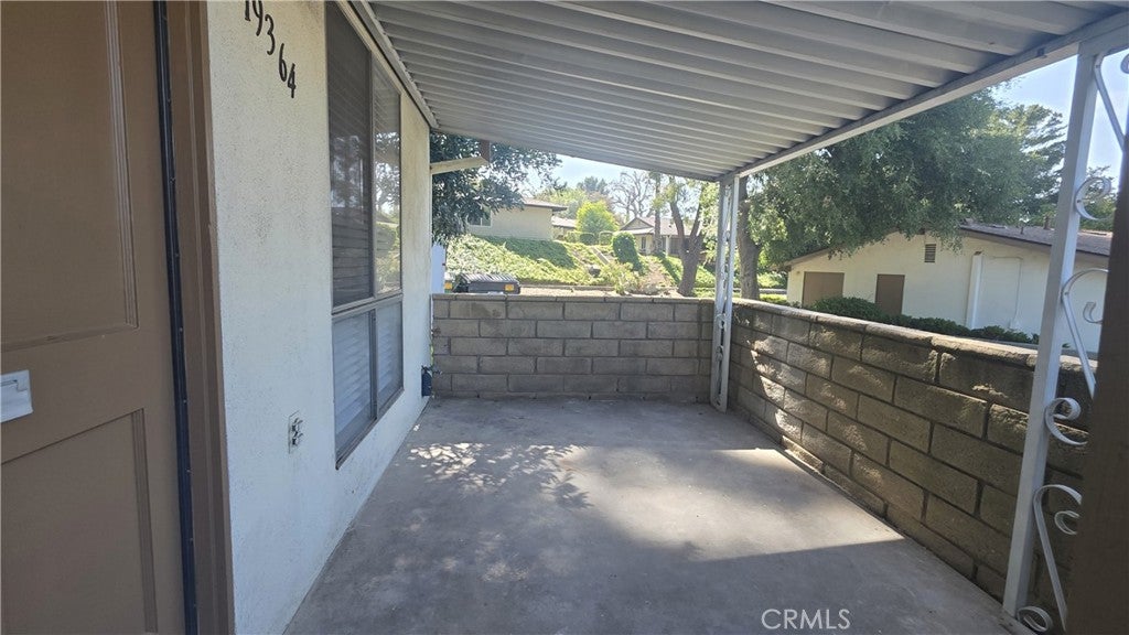 19364 Avenue Of The Oaks