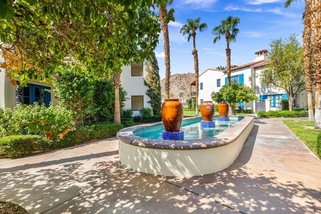 Legacy Villas - Residential