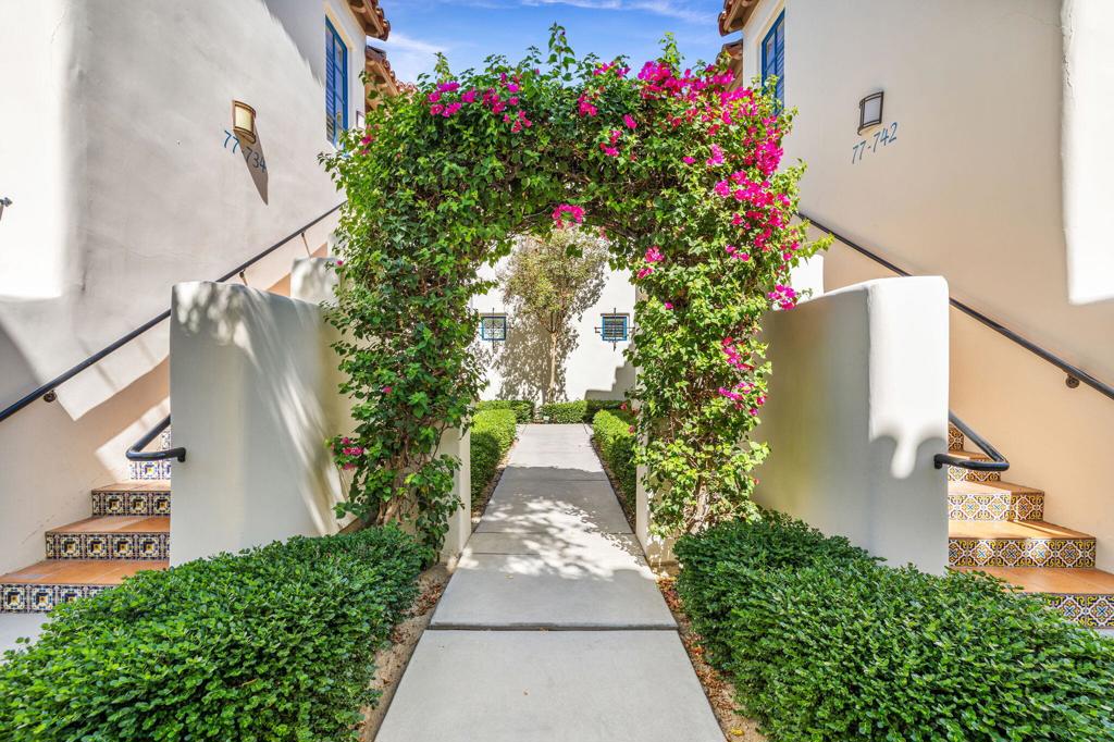 Legacy Villas - Residential