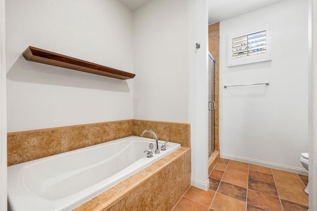 Legacy Villas - Residential