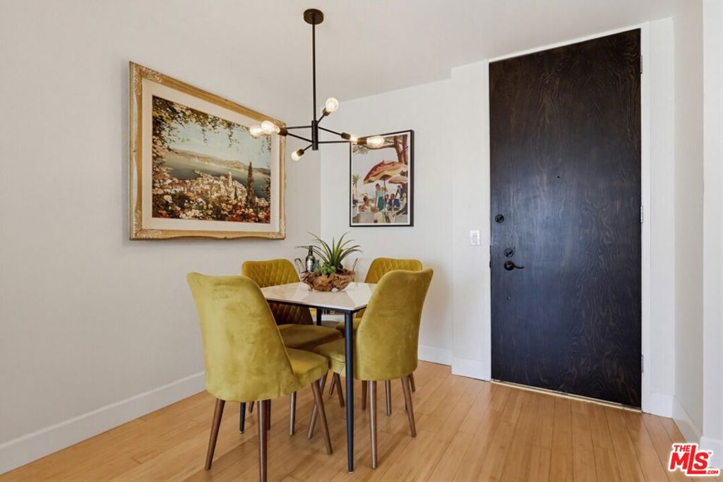 1140 E Ocean Boulevard 220