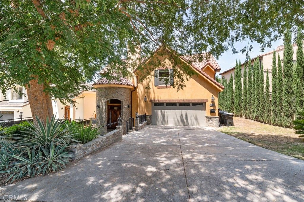 Photo of 1219 Frances Avenue, Fullerton, CA 92831 (MLS # WS25232485)