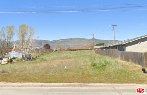 Photo of 21504 Golden Hills Boulevard, Tehachapi, CA 93561 (MLS # 25509793)