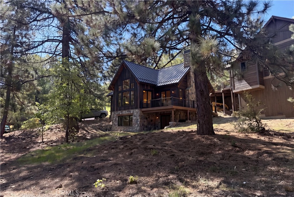 1684 Pinehurst Dr