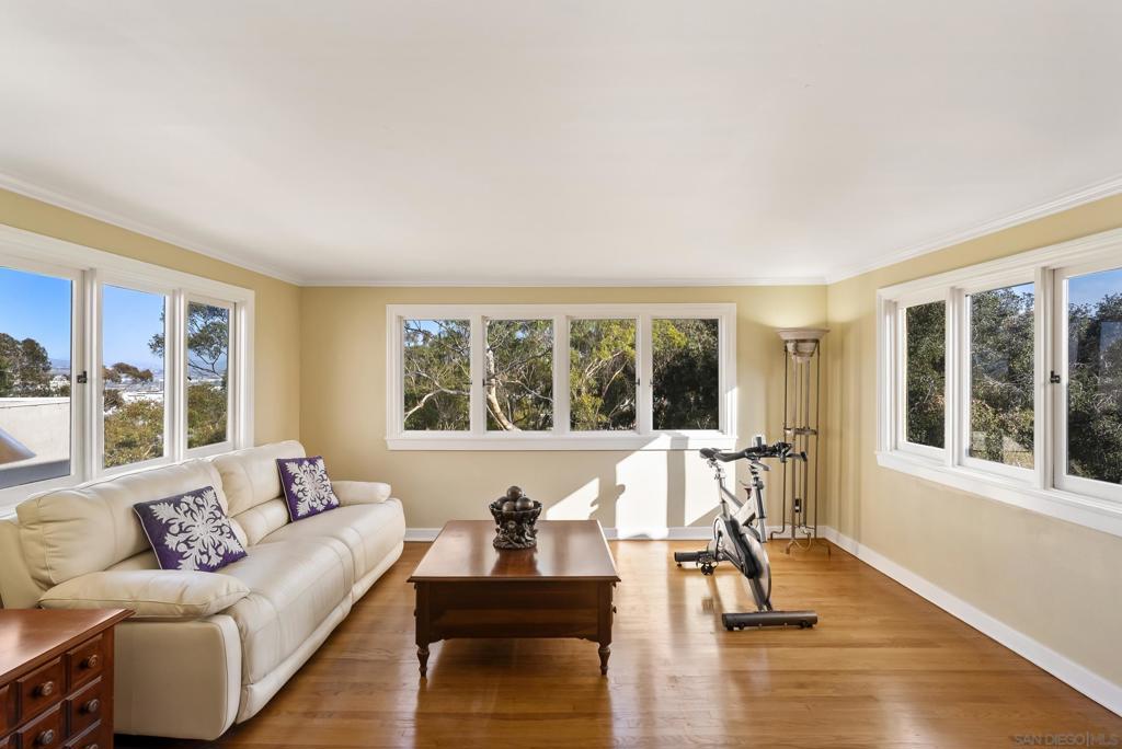 Mission Hills - Residential