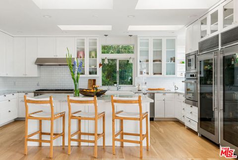 Photo of 29500 Heathercliff Road #285, Malibu, CA 90265 (MLS # 25570003) Photo of 29500 Heathercliff Road #285, Malibu, CA 90265 (MLS # 25570003)