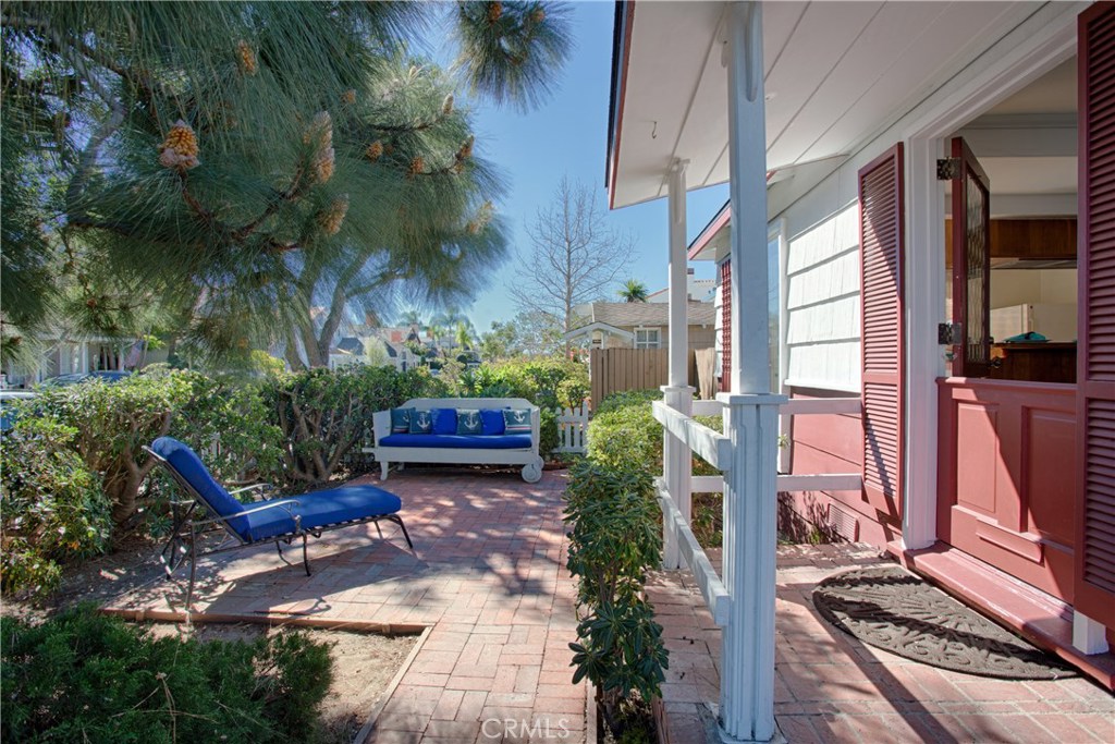 Sold before processing. Entered for comps purposes. Charming single-story CDM Village duplex located on a sunny corner with two large enclosed yards, 2-car garage and close to restaurants, shops and beaches.