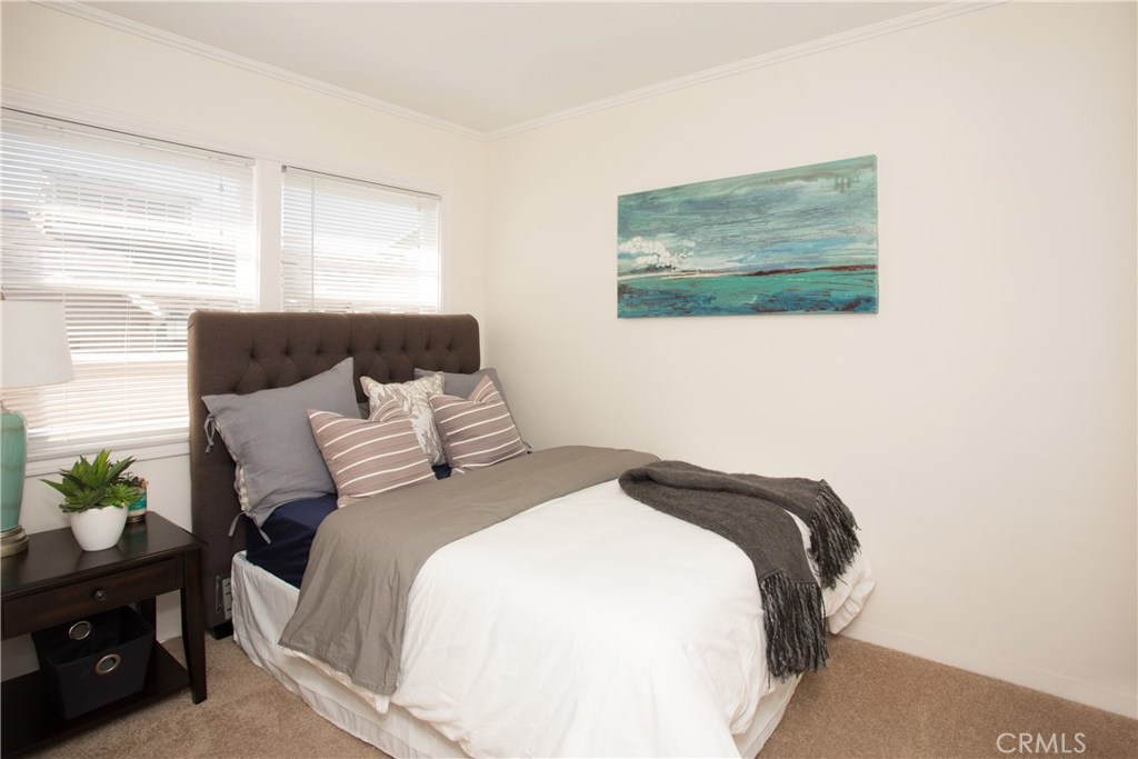 Corona del Mar South of PCH (CDMS) - Residential
