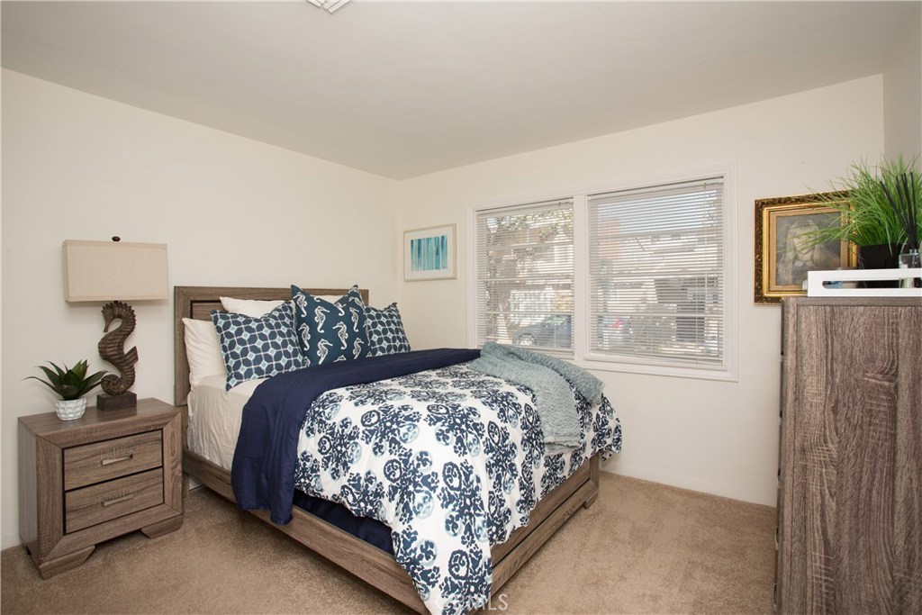Corona del Mar South of PCH (CDMS) - Residential