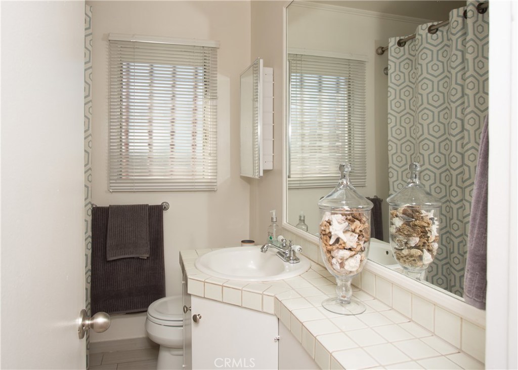 Corona del Mar South of PCH (CDMS) - Residential