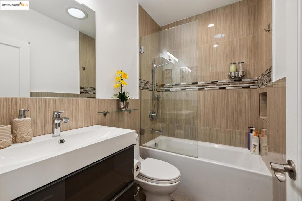 BAYVIEW - Residential