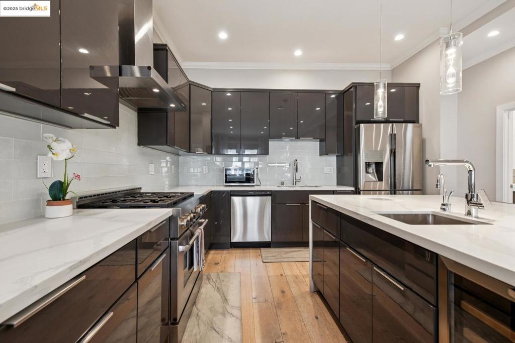 BAYVIEW - Residential
