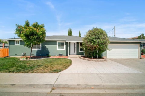 Photo of 450 Palmer Street, Milpitas, CA 95035 (MLS # ML82049080)