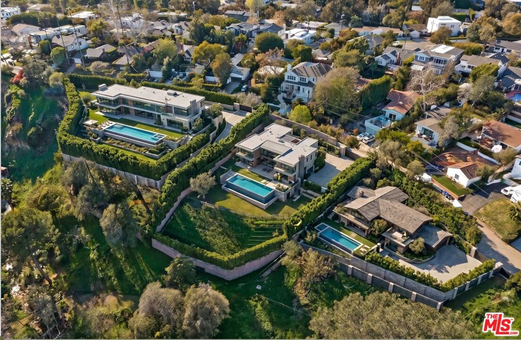 Photo of 620 N Marquette Street, Pacific Palisades, CA 90272 (MLS # 26876809)