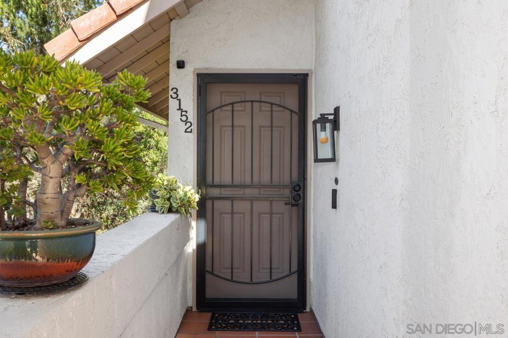 3152 Avenida Topanga