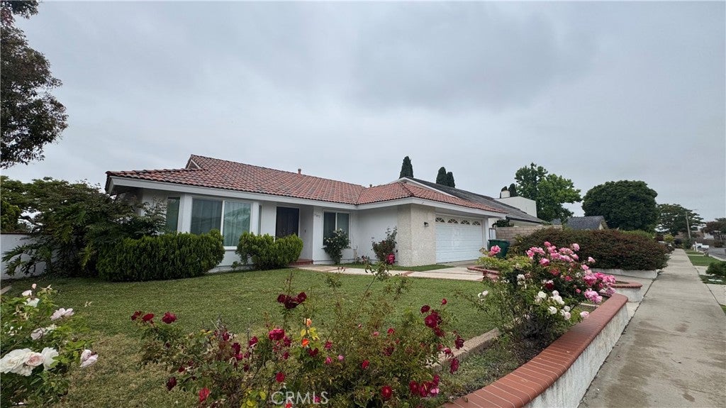 Photo of 15451 Alsace Cir CIR, Irvine, CA 92604 (MLS # OC26214595)