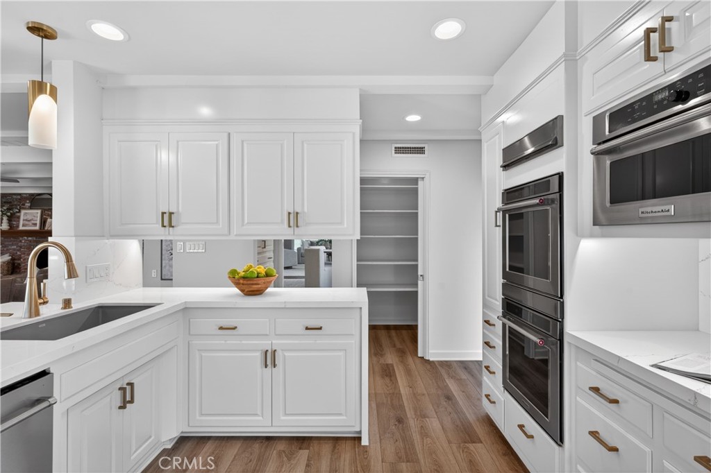 Fullerton, California, 92835, United States, 7 Bedrooms Bedrooms, ,6 BathroomsBathrooms,Residential,Active,2037132