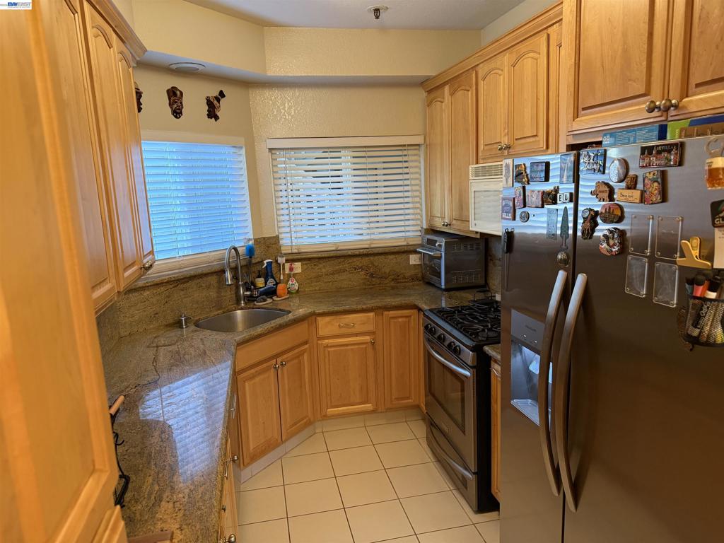 3550 Buttonwood Ter 111