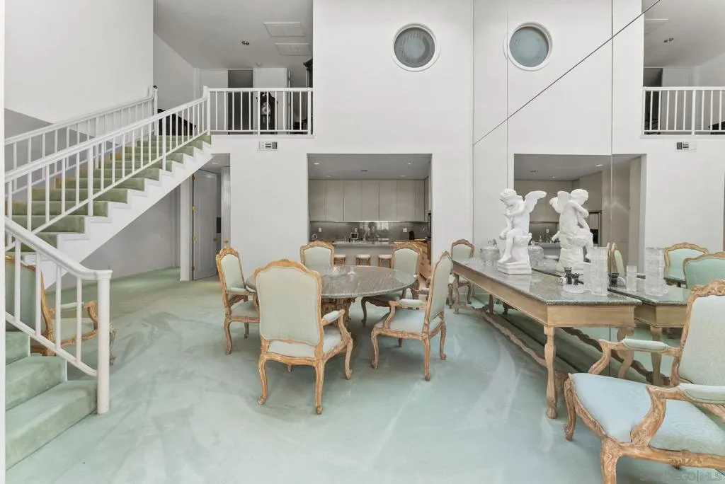 Carlsbad, California 92009, United States, 3 Bedrooms Bedrooms, ,3 BathroomsBathrooms,Residential,Active,251522