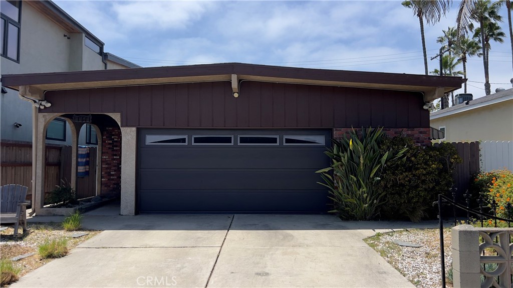 It's a rare chance to discover the secret allure of Venice Beach. Step inside and be welcomed by the timeless Venice Bungalows: this three bedroom home is set with a privacy gate. Open floor plan, remodeled kitchen, formal dining room, on-trend backsplash and countertop, stainless-steel appliances. Bedrooms are light-filled, and bathrooms are dressed in attractive tile and updated fixtures and finishes. Outdoor spaces provide plenty of room to barbecue, dine al-fresco, lounge with guests, and enjoy sunny summer days under blue California skies. Located near the iconic beaches at the famous Silver Triangle, just two blocks to the chic boutiques, shops, and eateries along famed Abbot Kinney Boulevard. Experience Venice's unique charm, from its eclectic canals to its bohemian atmosphere. This isn't just a house; it's an opportunity to embrace the magic of Venice Beach.