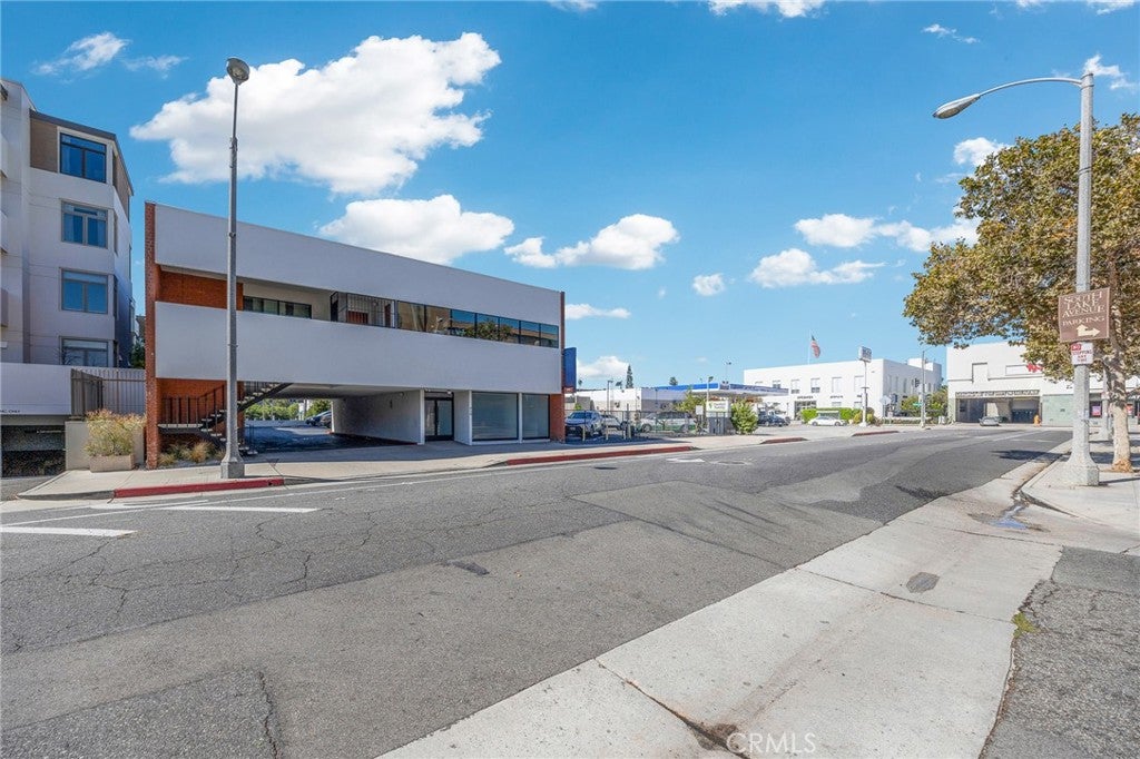 910 San Pasqual Street