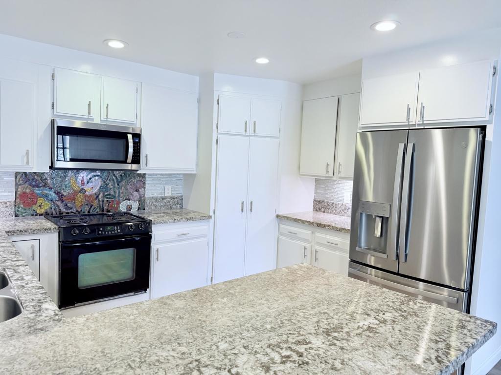 2765 N Cerritos Road