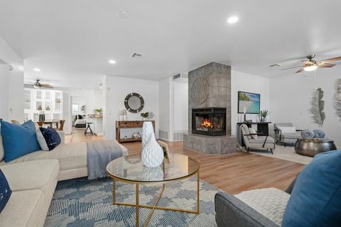 Photo of 2765 N Cerritos Road, Palm Springs, CA 92262 (MLS # 219142973DA)