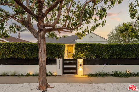 Photo of 8323 Georgetown Avenue, Los Angeles, CA 90045 (MLS # 26831197)