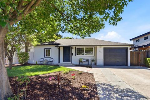 Photo of 395 N Murphy Avenue, Sunnyvale, CA 94085 (MLS # ML82051165)