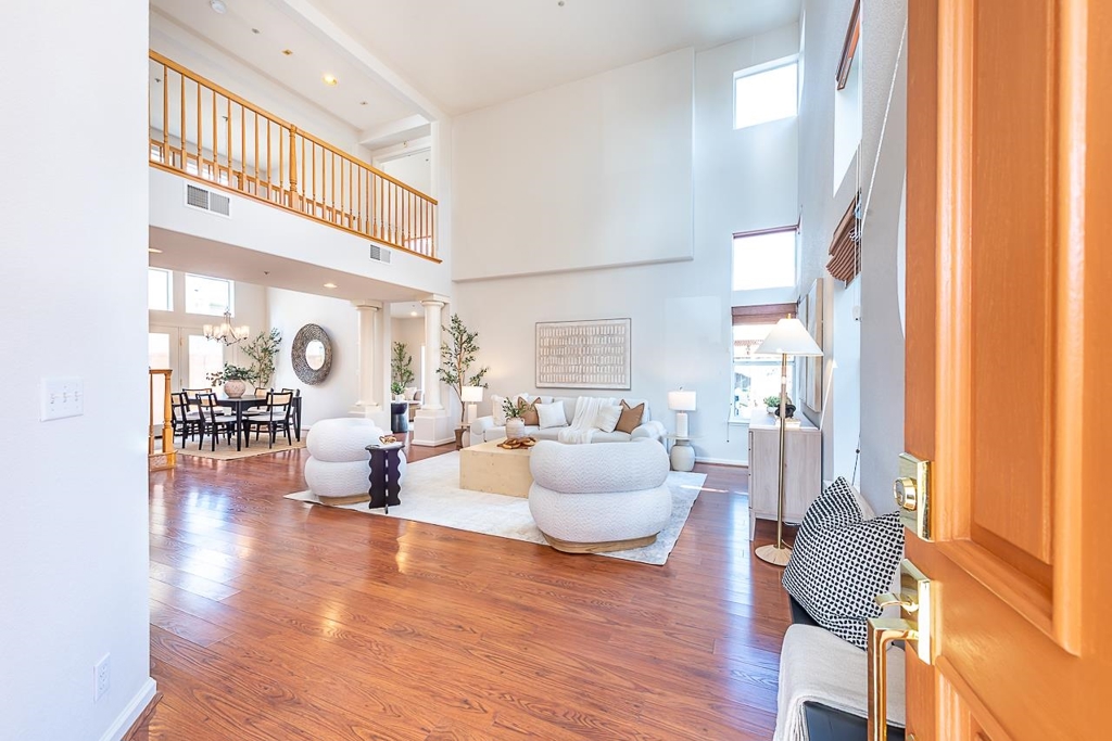 2911 2911 Seriana Pl