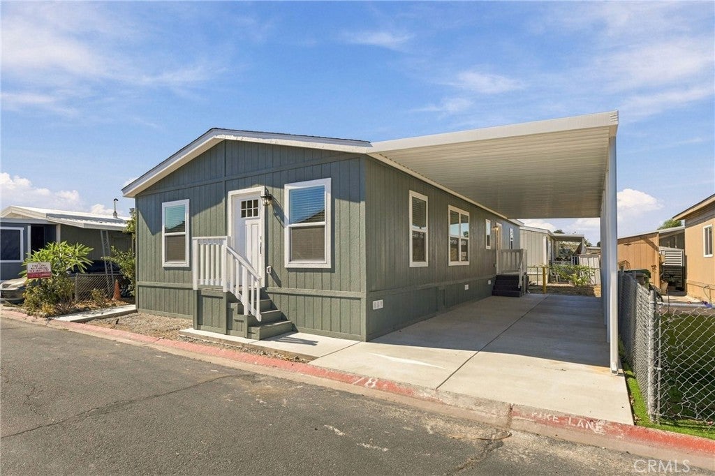 4616 N River Road 78