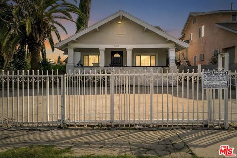 Photo of 532 N Berendo Street, Los Angeles, CA 90004 (MLS # 26650213)