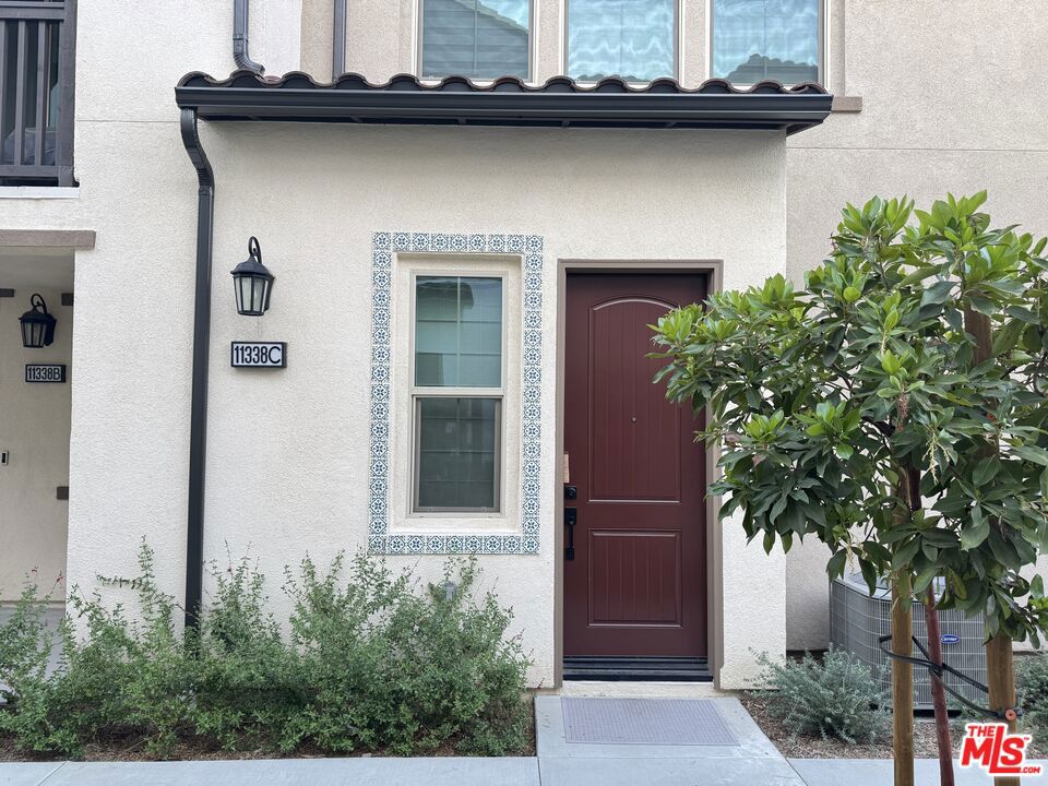 11338 Valley C