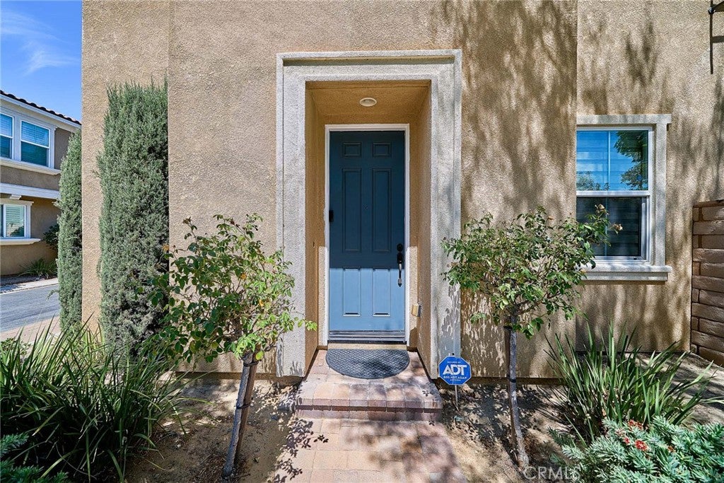 3051 E Via Corvina